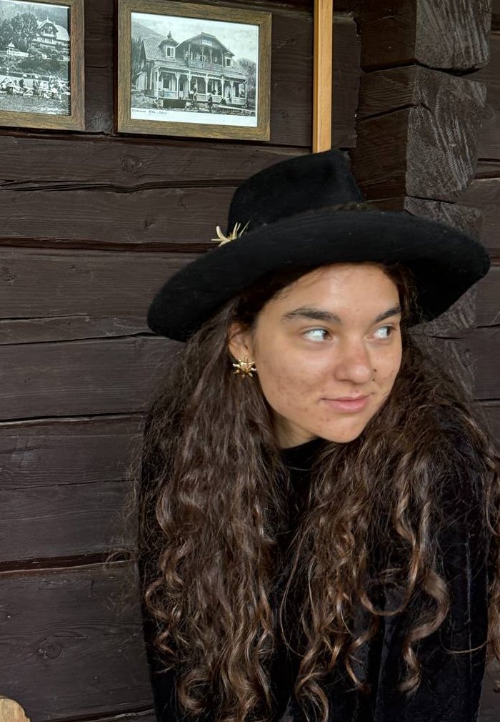 Леся Тертишна, портрет
